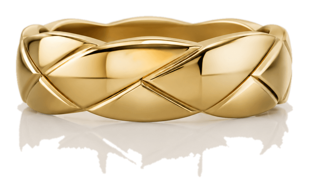 Gold ring detail
